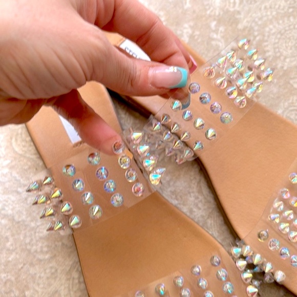 Brand New Steve Madden Blizie Sandals Clear Iridescent Multicolored Studs Spikes - Picture 10 of 15